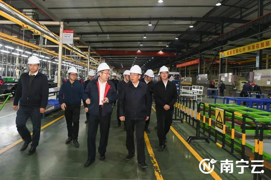 2021年12月20日自治區(qū)黨委常委、南寧市委書記徐海榮、代市長廖立勇一行到廣西申龍調(diào)研接待工作